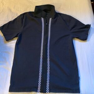 Men’s Empyre, short sleeve, zip up shirt. Men’s size large.